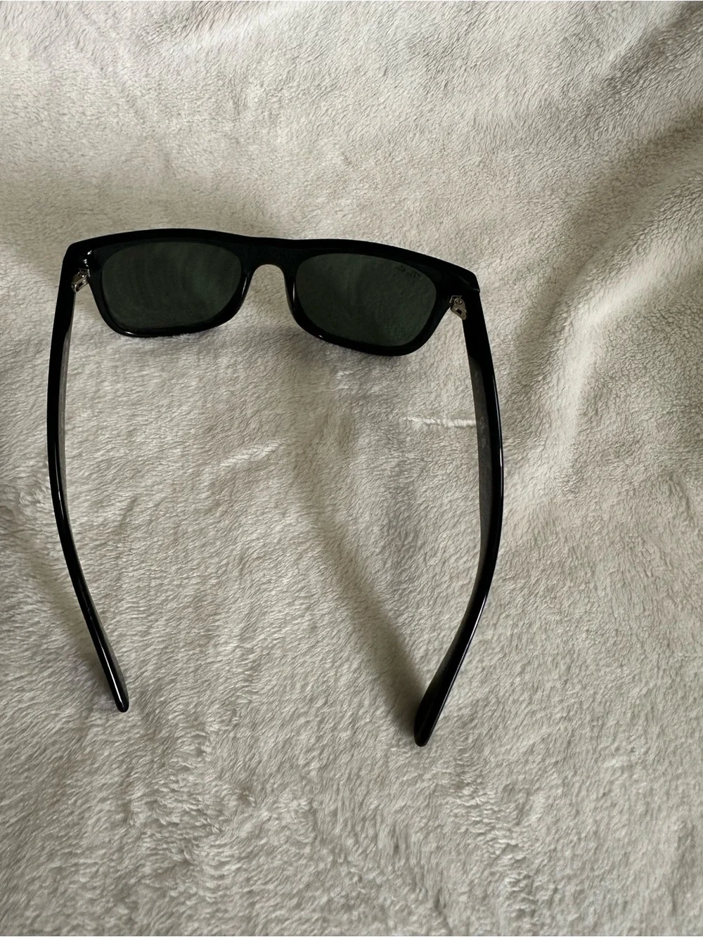 Kids Ray-Ban Black Frame Green Lens Sunglasses